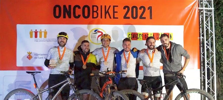Equip de Clínica Girona que ha participat en l'edició Oncobike 2021. Fotos: Fundació Oncolliga