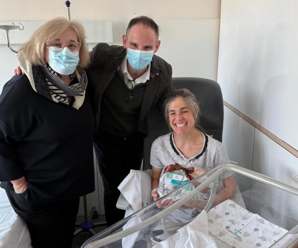 El primer nadó de Catalunya es diu Biel i ha nascut a la Clínica Girona